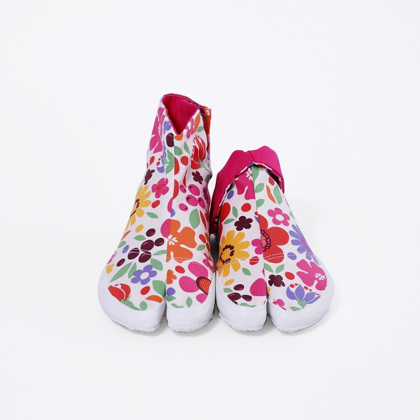 No.15 紫小花のふかふか花びらスタイ♡ サンガーデン | Shop TABI-JI