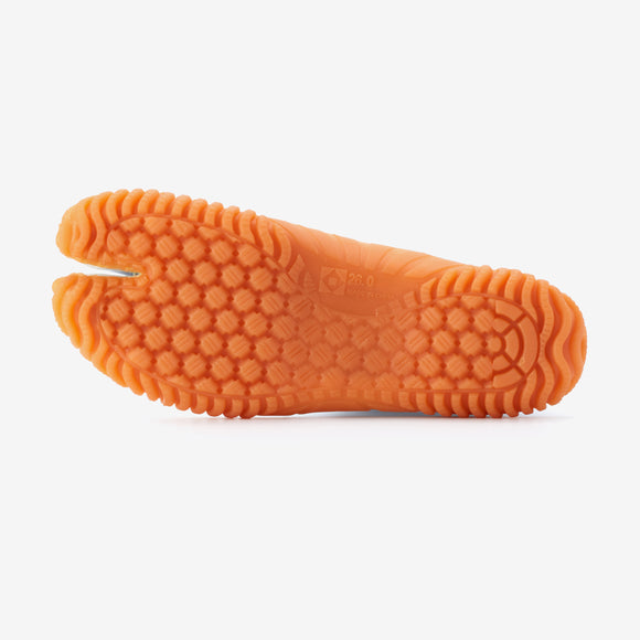 Outsole view of white Tabi Shoes " SAIBU "