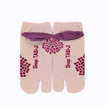 Back view of short pink Tabi Socks " Ajisai "