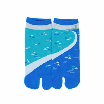Front view of short blue Tabi Socks " Enoshim "