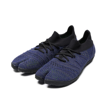 Front view of zebra navy Tabi Shoes "hitoe+" with laces