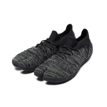Front view of zebra white Tabi Shoes "hitoe+" with laces