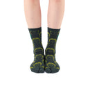 Person wearing long green Tabi Socks " Kamakura Daibutsu ", front view