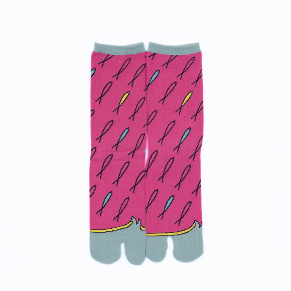 Front view of long pink Tabi Socks " Shirasu2"
