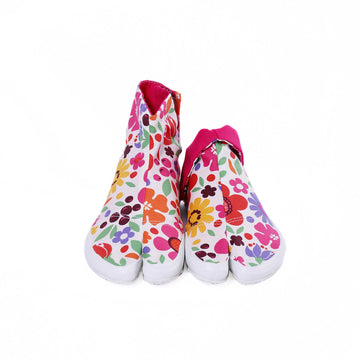 Front view of pink Tabi Shoes " SUN GARDEN "