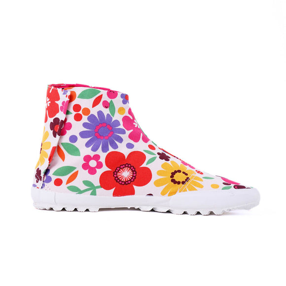 Right side of pink Tabi Shoes " SUN GARDEN "