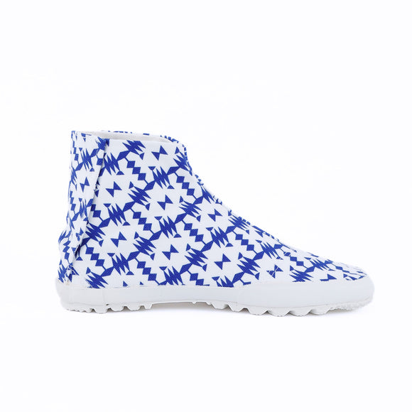 Right side of blue Tabi Shoes " TIGRE "