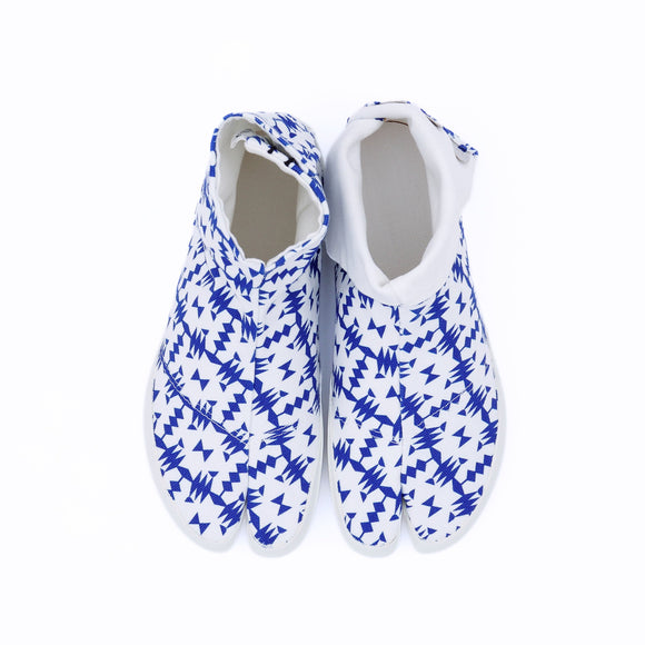 Top view of blue Tabi Shoes " TIGRE "