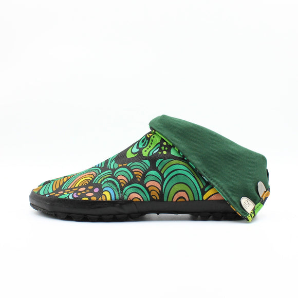 Left side of green Tabi Shoes " UROKO "