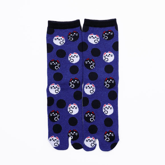 Front view of long navy Tabi Socks " Maneki Neko "