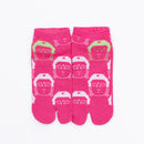 Front view of short pink Tabi Socks " Kamakura Daibutsu "