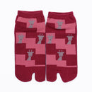 Front view of short dark red Tabi Socks "Shika Nozoku"