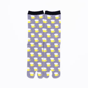 Front view of long gray Tabi Socks " Beer "