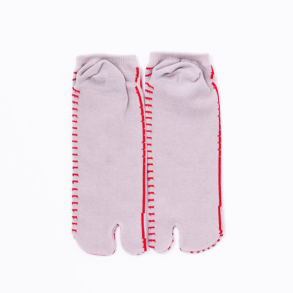 Back view of short red Tabi Socks " Hyoshigi "