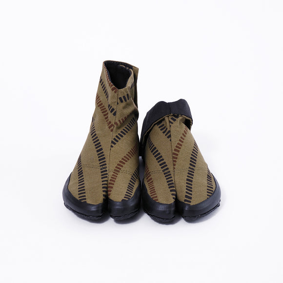 Front view of khaki Tabi Shoes " SHINOBI "