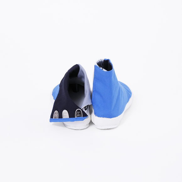 Back view of sky Tabi Shoes " KIDS QUATRO "